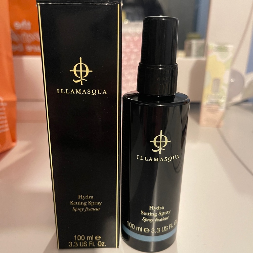 Illamasqua hydra setting spray